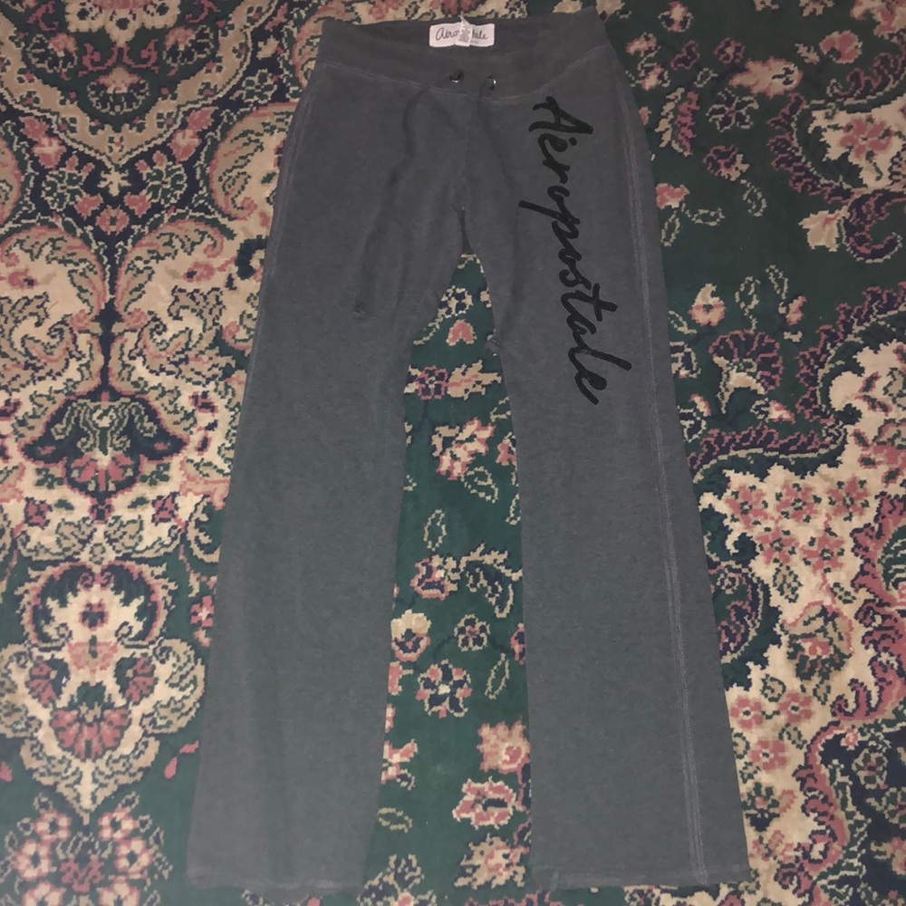 XS women’s Aeropostale Grey yoga pants/sweatpants